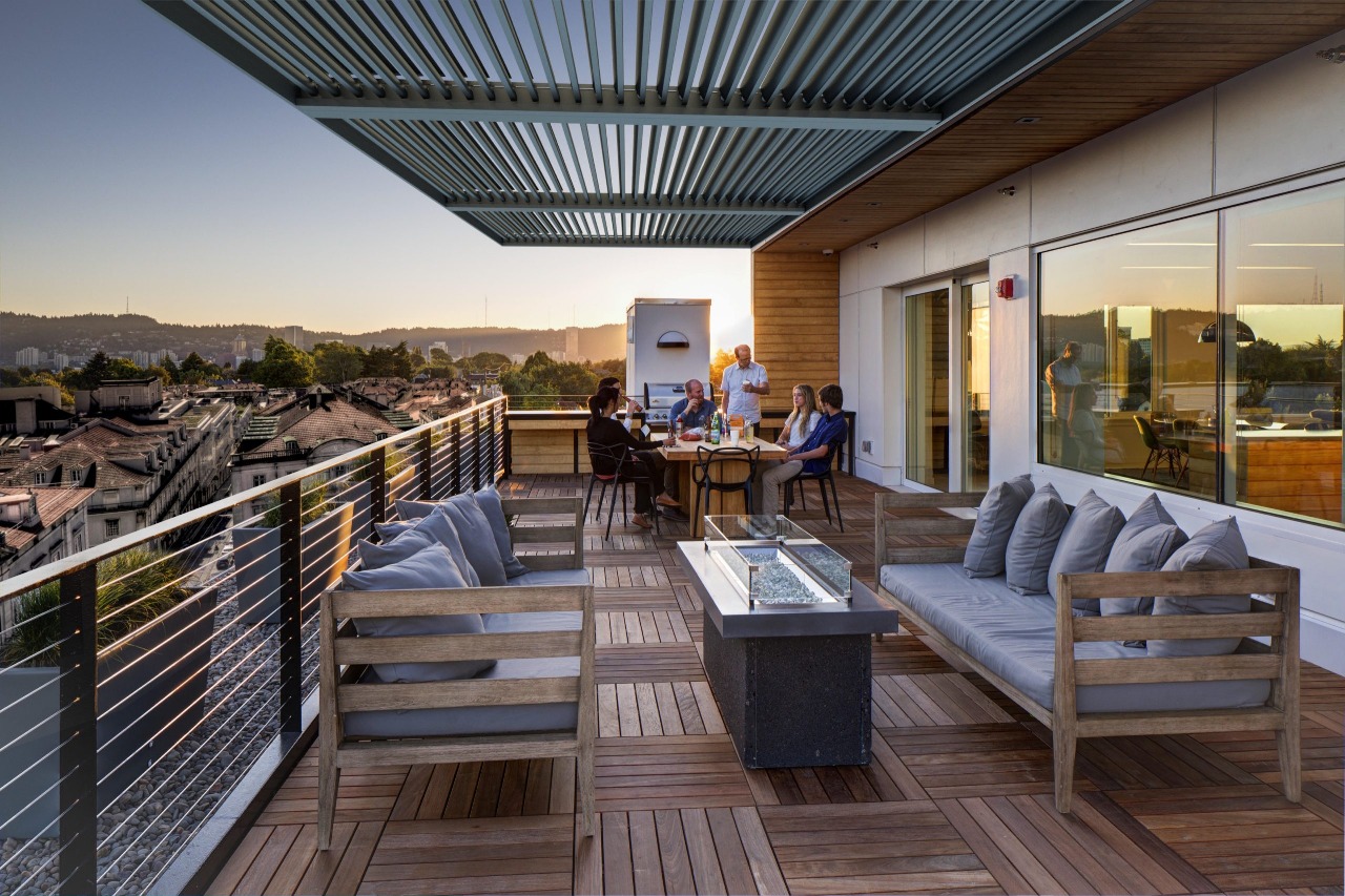 Modern aluminum facade